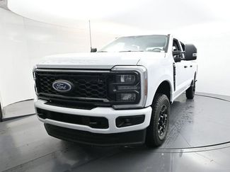 New 2026 Ford F250 4x4 Crew Cab Super Duty video 3