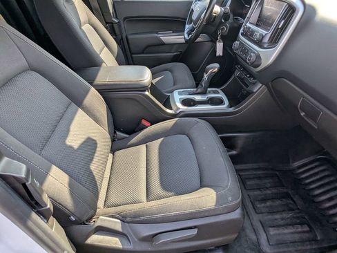 Used 2022 Chevrolet Colorado LT w/ Fleet Safety Package image 18