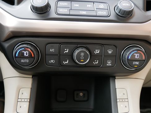 Used 2017 GMC Acadia Denali w/ Technology Package image 19