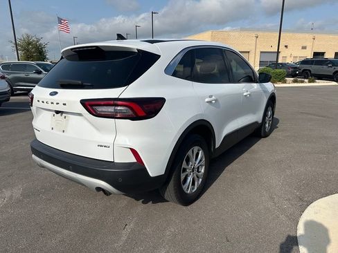 Used 2023 Ford Escape Active w/ Tech Pack #1 AWD/4WD image 4