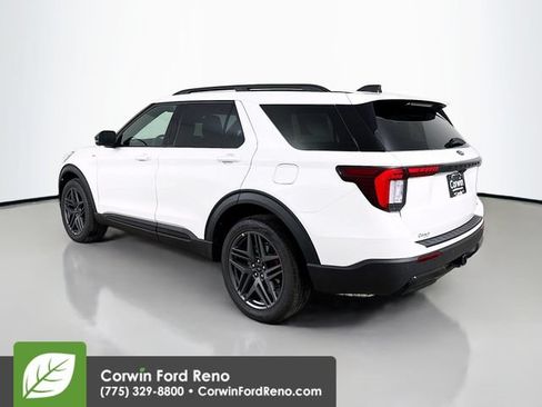 New 2026 Ford Explorer ST-Line w/ ST-Line Street Pack AWD/4WD image 5
