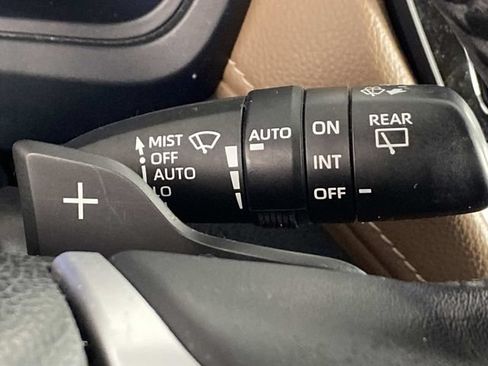 Used 2024 Toyota Grand Highlander AWD image 21