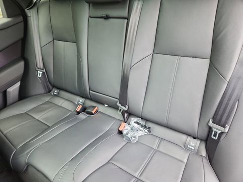 Used 2026 Land Rover Range Rover Velar Dynamic SE image 25