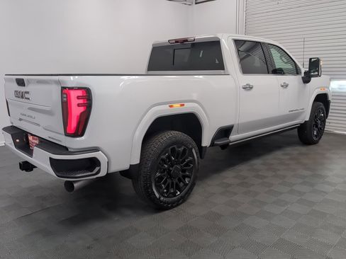 New 2025 GMC Sierra 2500 Denali w/ Denali Reserve Package image 7