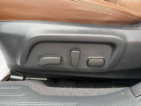 Used 2017 Subaru Outback 2.5i Touring AWD/4WD image 27