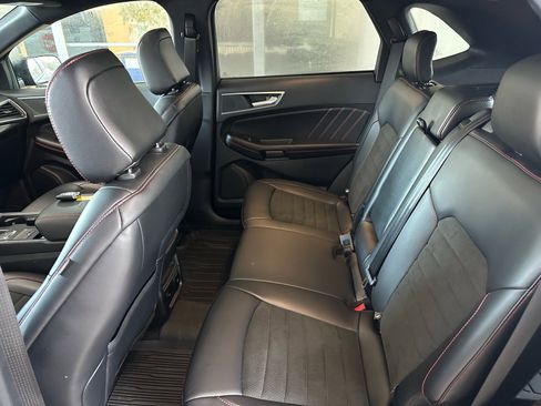 Used 2024 Ford Edge ST-Line w/ Class II Trailer Tow Package image 21