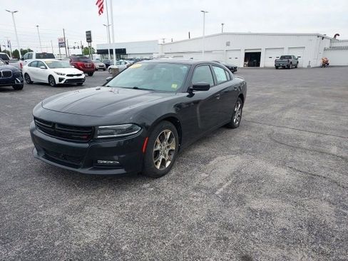 Used 2015 Dodge Charger SXT w/ AWD Premium Group image 9