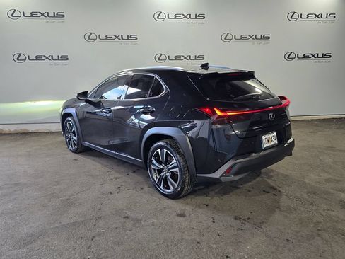Used 2023 Lexus UX 250h FWD image 8