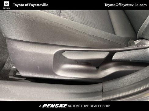 Used 2024 Toyota Prius LE image 21