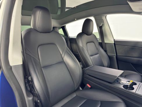 Used 2021 Tesla Model Y Performance image 42