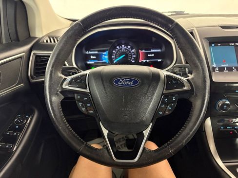 Used 2018 Ford Edge SEL w/ Equipment Group 201A FWD image 19