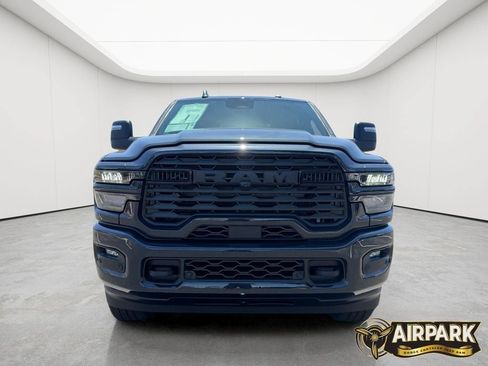 New 2026 RAM 2500 Big Horn AWD/4WD image 9