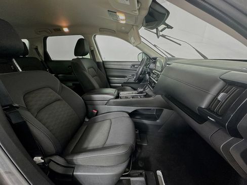 Used 2024 Nissan Pathfinder SV FWD image 35