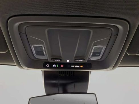 Used 2025 Chevrolet Silverado 1500 LT AWD/4WD image 49