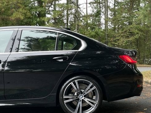 Used 2021 BMW 330i Sedan w/ Convenience Package image 6