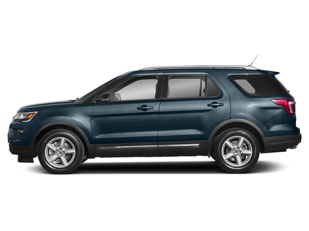 Used 2018 Ford Explorer XLT FWD image 3