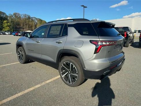 New 2026 Chevrolet Equinox RS w/ LPO, Floor Liner Package image 9