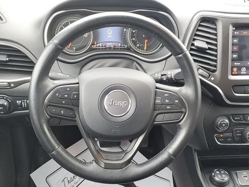Used 2019 Jeep Cherokee Trailhawk w/ Cold Weather Group AWD/4WD image 23