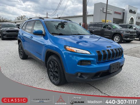 Used 2018 Jeep Cherokee Limited w/ High Altitude Package AWD/4WD image 1