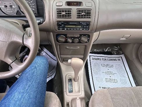 Used 2001 Toyota Corolla CE w/ Extra Value Pkg 1 FWD image 12