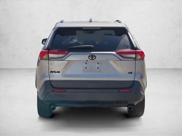 Used 2020 Toyota RAV4 LE FWD image 6