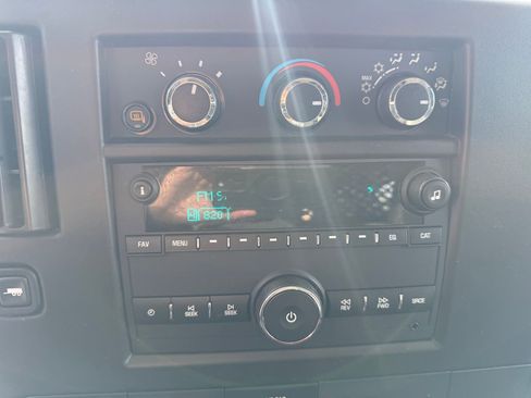 Used 2023 GMC Savana 2500 image 14