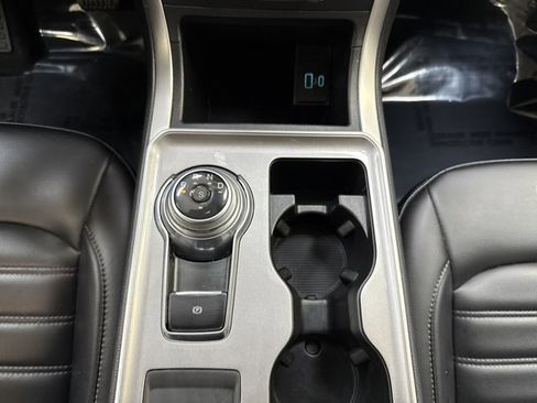 Used 2024 Ford Edge SEL image 24