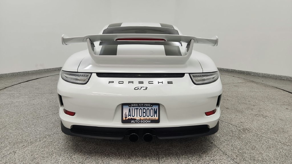 Used 2015 Porsche 911 GT3 RWD image 5