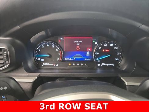 Used 2021 Ford Explorer XLT w/ Equipment Group 202A image 19