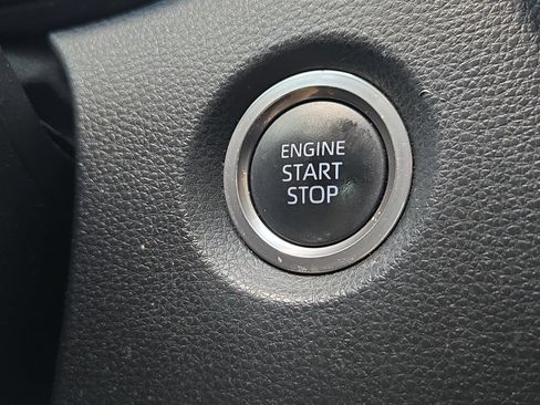 Used 2020 Toyota Corolla LE w/ LE Premium Package FWD image 20