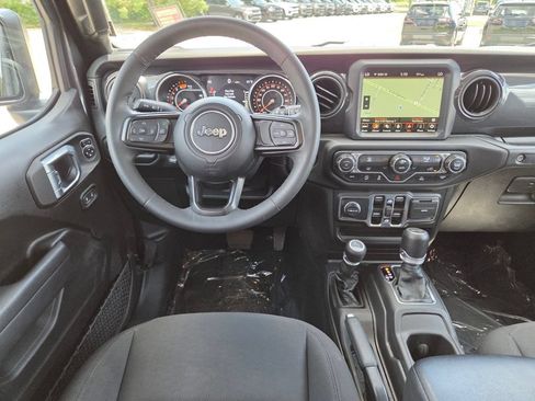 Used 2023 Jeep Wrangler Unlimited Sport AWD/4WD image 26