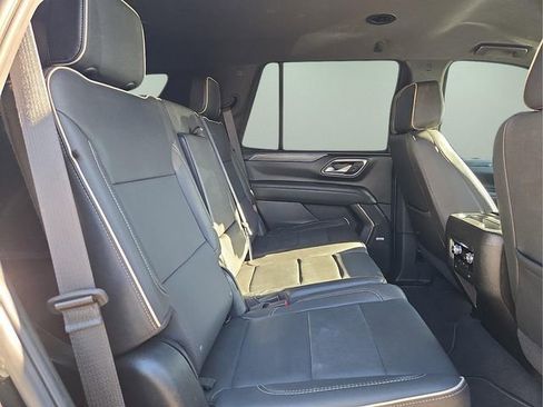 Used 2023 GMC Yukon SLT image 15
