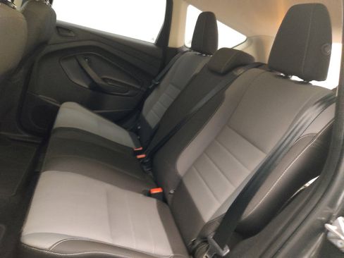 Used 2017 Ford Escape S FWD image 18