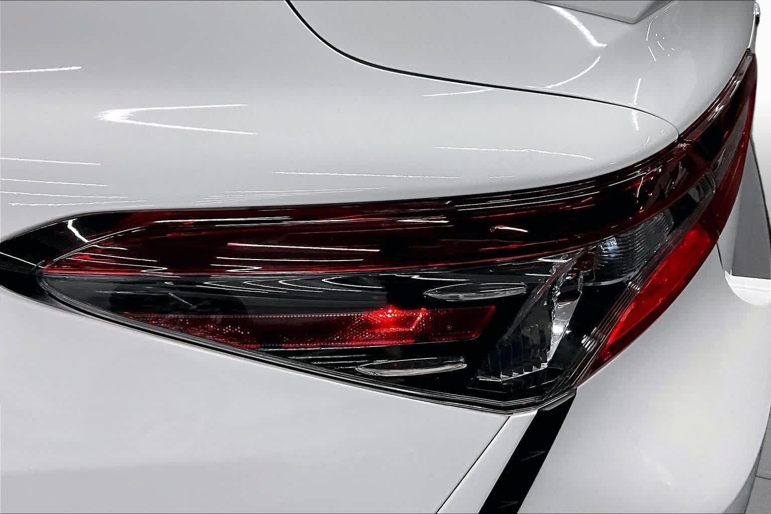 Used 2024 Toyota Camry SE FWD image 28