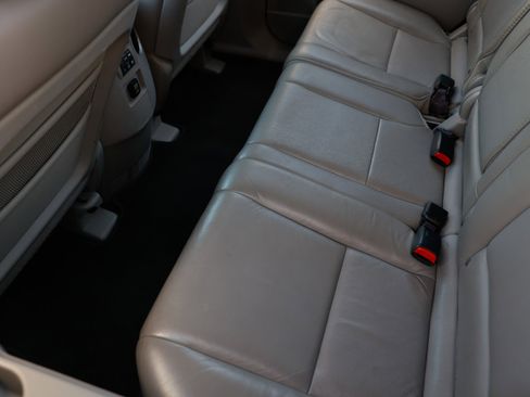 Used 2011 Honda Pilot EX-L image 10