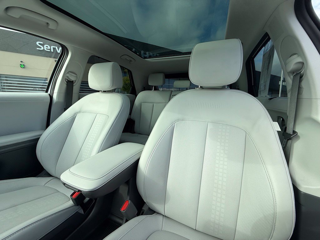 Certified 2023 Hyundai Ioniq 5 Limited AWD/4WD image 13