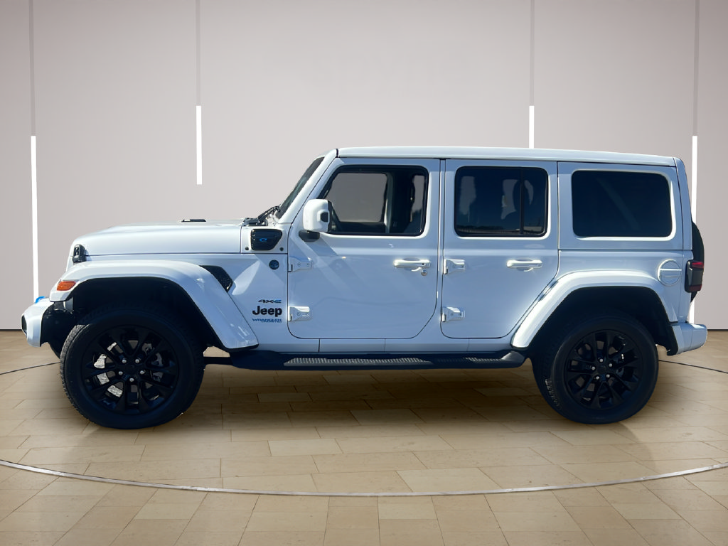Used 2021 Jeep Wrangler Unlimited Sahara AWD/4WD image 2