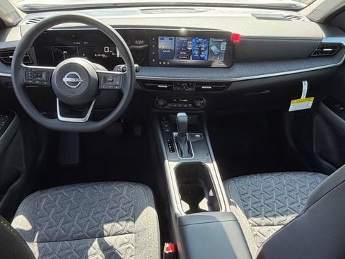 Used 2026 Nissan Kicks SV FWD image 13