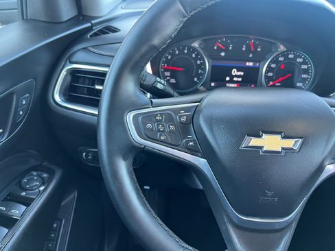 Used 2023 Chevrolet Equinox Premier AWD/4WD image 25