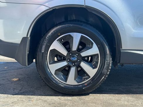 Used 2017 Subaru Forester 2.5i Premium image 15