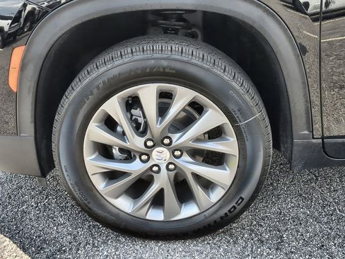 New 2025 Buick Enclave Preferred w/ Power Package image 33