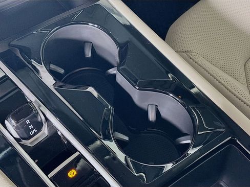 New 2025 Volkswagen Atlas SE image 15