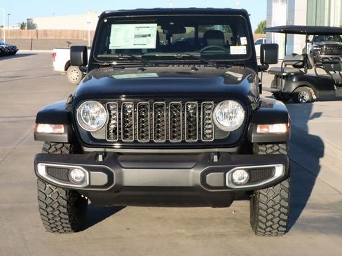 New 2025 Jeep Gladiator Sport image 9