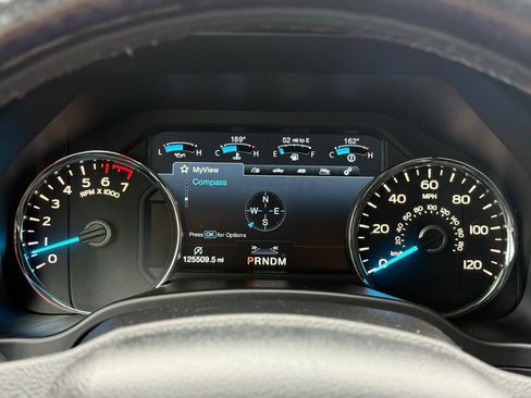 Used 2018 Ford F150 Platinum w/ Equipment Group 701A Luxury image 37