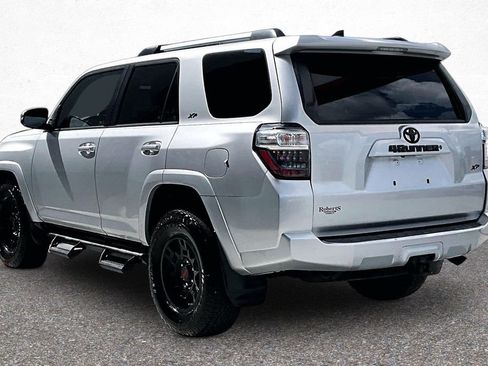 Used 2019 Toyota 4Runner SR5 Premium RWD image 3