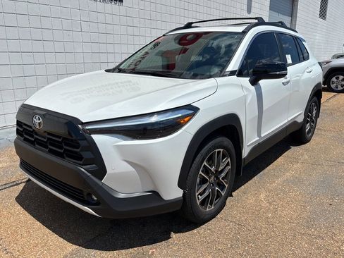 New 2026 Toyota Corolla Cross XLE FWD image 1