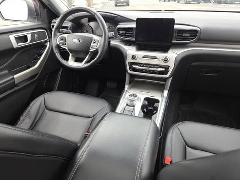 Used 2023 Ford Explorer XLT w/ Equipment Group 202A image 30