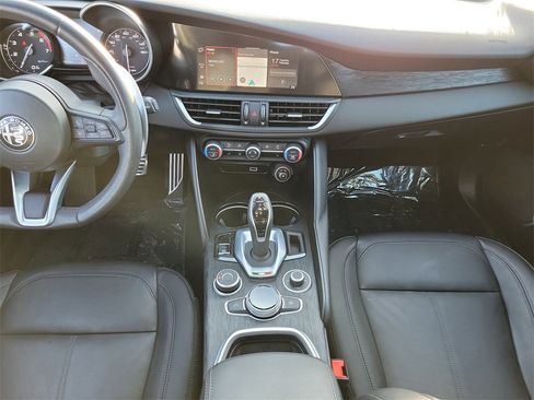 Used 2023 Alfa Romeo Giulia Sprint image 17