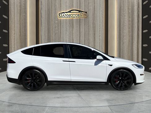 Used 2023 Tesla Model X Plaid image 12
