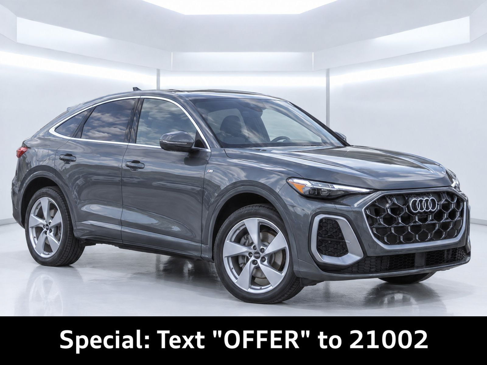 Certified 2025 Audi Q5 Prestige AWD/4WD image 6
